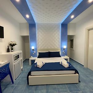 Camera con letto king size